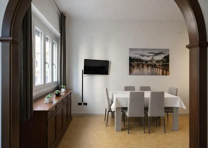 Modern Pigneto Flat, 5 Mins To Metro & Parking * Ρώμη