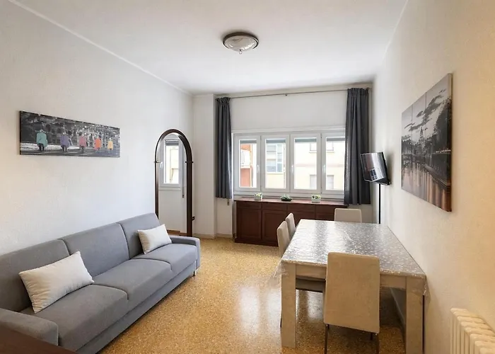 Modern Pigneto Flat, 5 Mins To Metro & Parking *